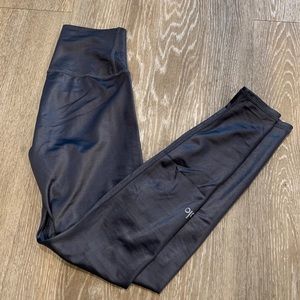 Alo shiny leggings